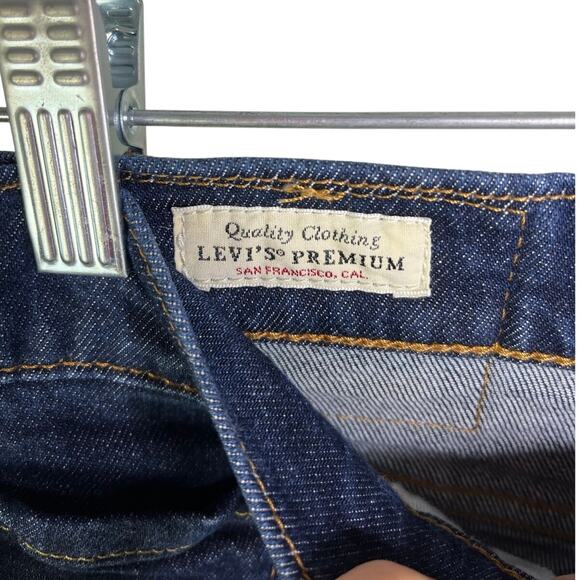 Levi's 541 Jeans Mens W31 L30 Denim Blue Dark Wash Classic Straight Cut - Picture 7 of 8